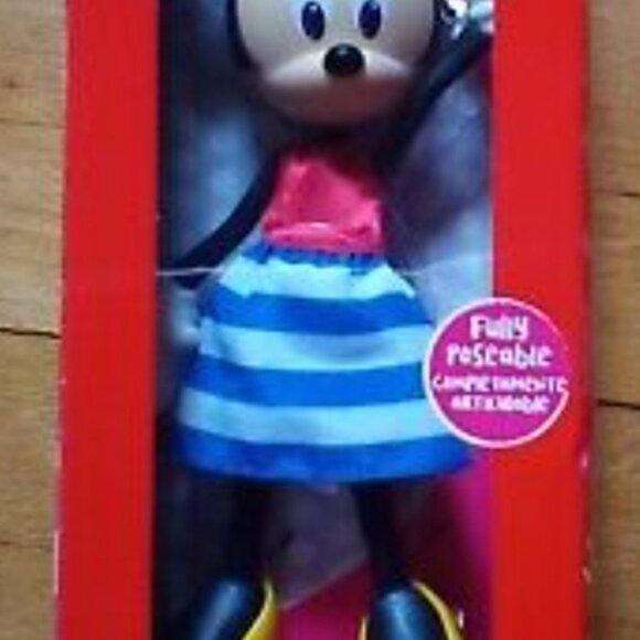 Disney 9" Poseable Minnie Mouse ~ Stunning Stripes ~ by jakks 2020 - Picture 1 of 4